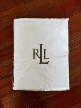 NEW Lauren by Ralph Lauren Home Tablecloth Oblong Moire Stripe White 60” x 104”